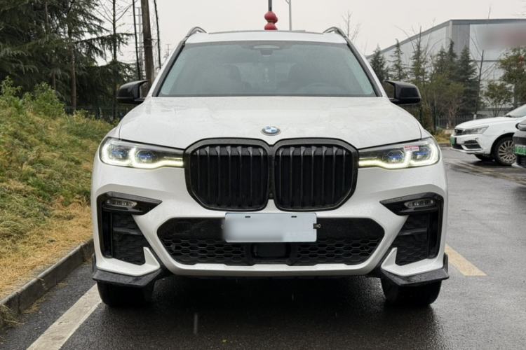 Used BMW X7 2021 xDrive40i Executive Model with M Sport Package Exterior 3