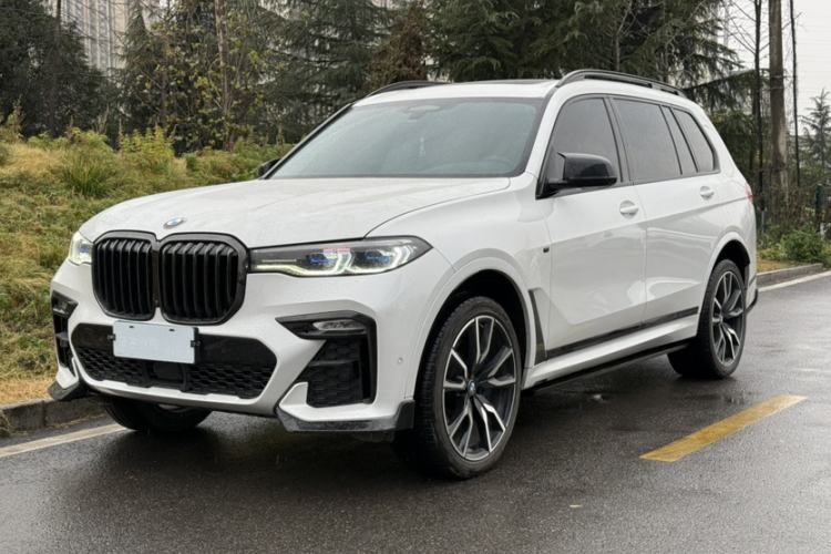 Used BMW X7 2021 xDrive40i Executive Model with M Sport Package Exterior 5