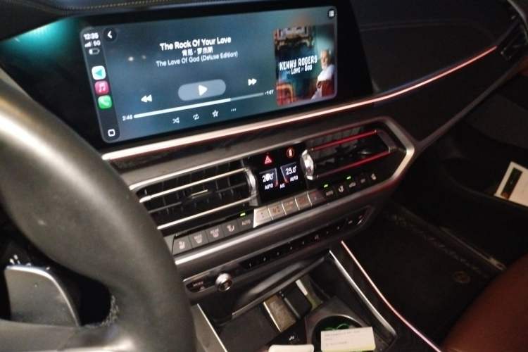 Used BMW X7 2022 xDrive40i Luxury M Sport Package Audio And AC Panel