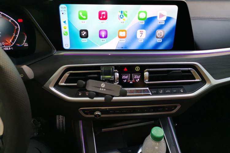 Used BMW X7 2022 xDrive40i Luxury M Sport Package Audio And AC Panel
