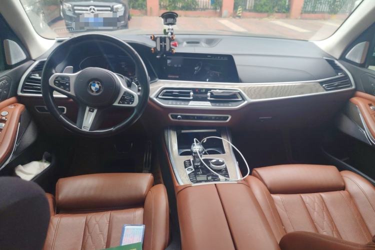Used BMW X7 2022 xDrive40i Executive M Sport Package Center Console