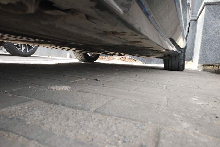 Used BMW X7  Chassis Front Left