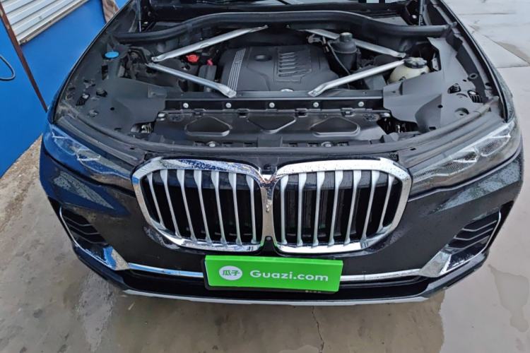 Used BMW X7 2022 xDrive40i Luxury Package with Leading Features Engine Bay