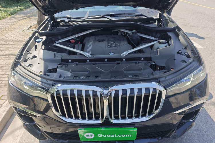 Used BMW X7 2022 xDrive40i Luxury Package with Leading Features Engine Bay