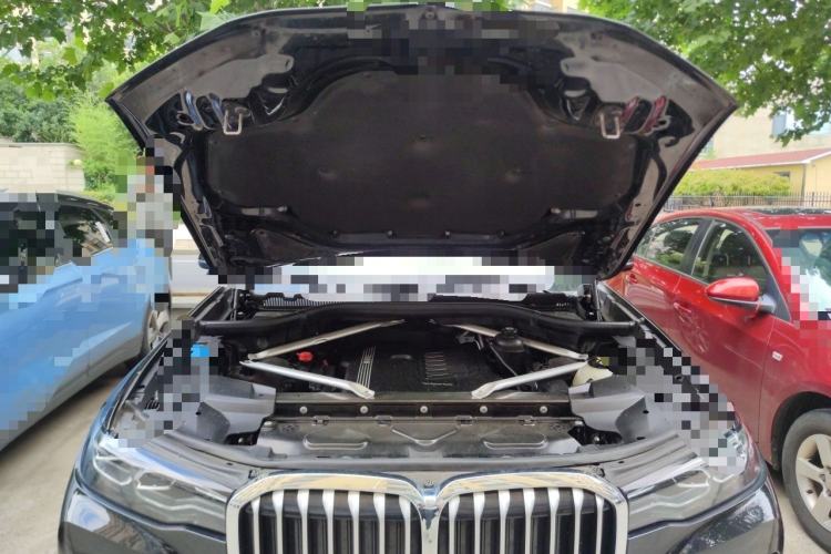 Used BMW X7 2022 xDrive40i Luxury Package with Leading Features Engine Bay