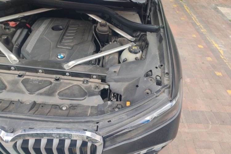 Used BMW X7 2022 xDrive40i Executive M Sport Package Engine Bay Left