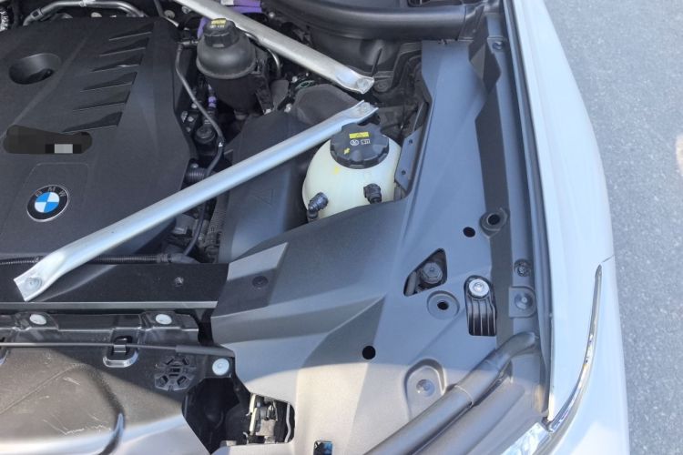 Used BMW X7  Engine Bay Left