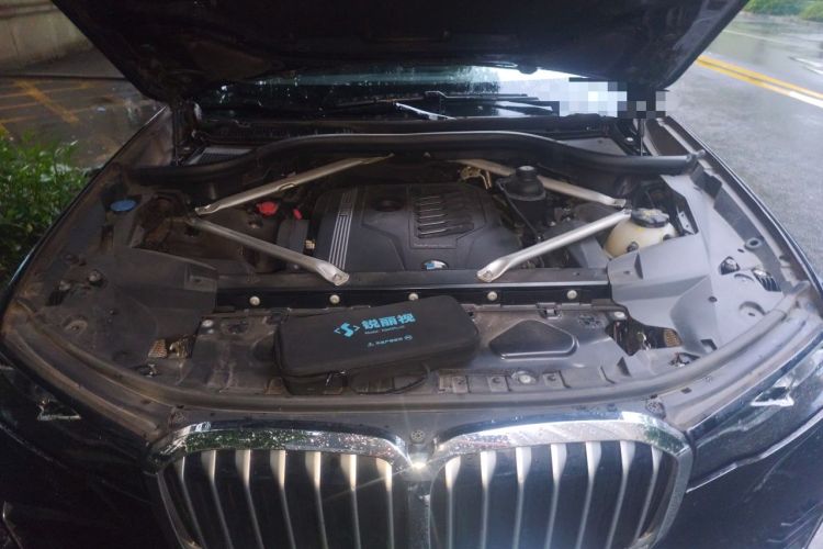 Used BMW X7 2022 xDrive40i Luxury Package with Leading Features Engine Bay