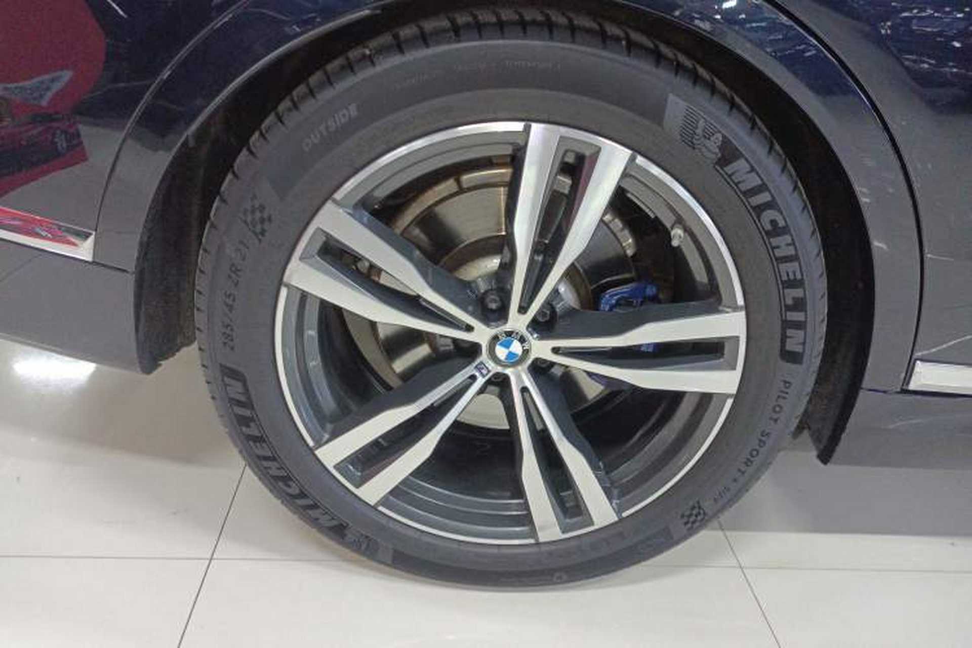 Used BMW X7 2022 xDrive40i Luxury M Sport Package Exterior 1