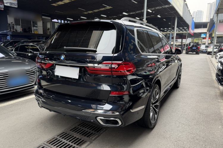 Used BMW X7 2022 xDrive40i Luxury M Sport Package Exterior 1