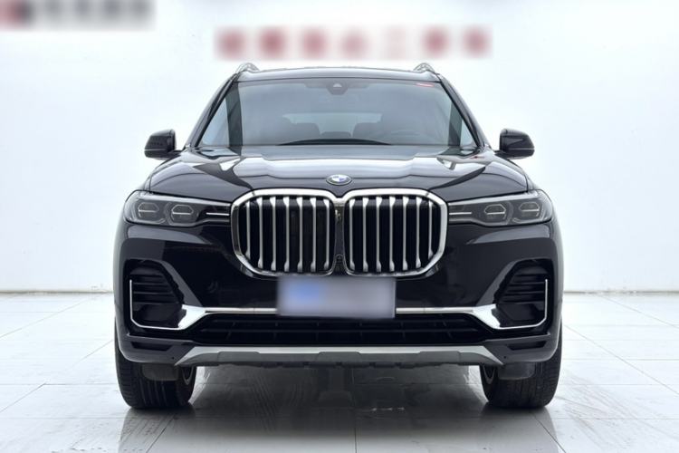 Used BMW X7 2022 xDrive40i Luxury Package with Leading Features Exterior 1