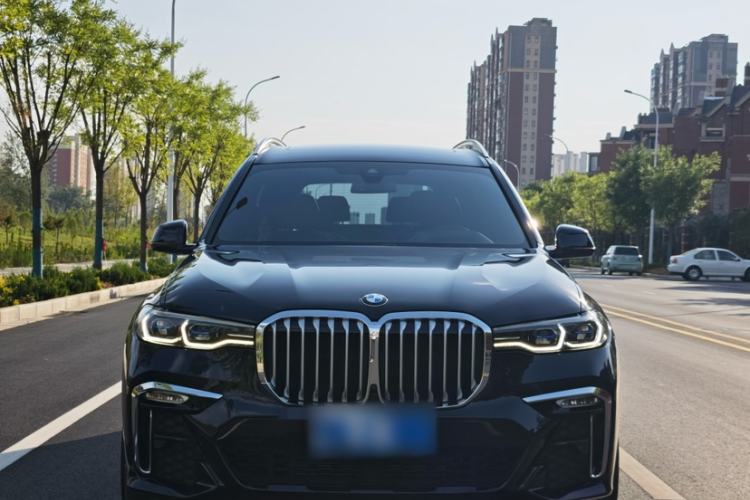 Used BMW X7 2022 xDrive40i Luxury M Sport Package Exterior 1