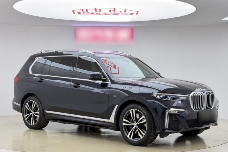 Used BMW X7 2022 xDrive40i Luxury M Sport Package Exterior 2