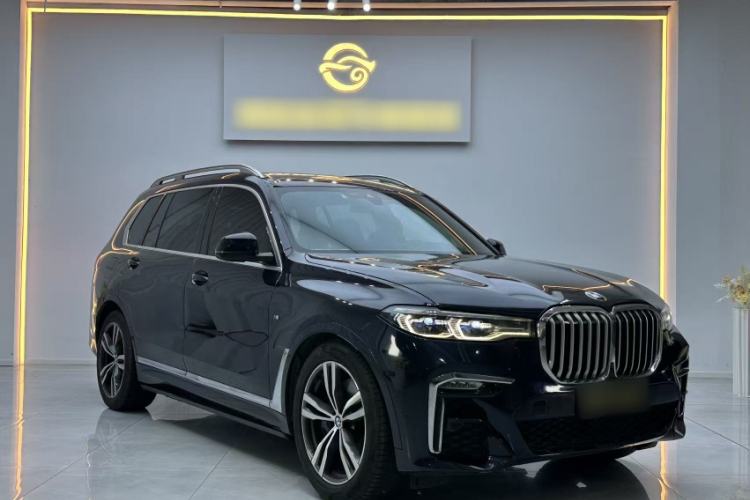 Used BMW X7 2022 xDrive40i Luxury M Sport Package Exterior 2