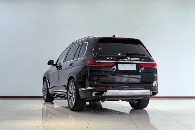 Used BMW X7 2022 xDrive40i Luxury Package with Leading Features Exterior 2