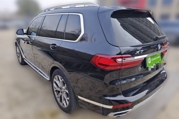 Used BMW X7 2022 xDrive40i Luxury Package with Leading Features Exterior 2