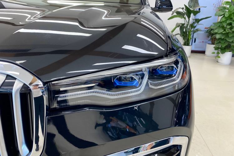Used BMW X7 2022 xDrive40i Luxury M Sport Package Exterior 3