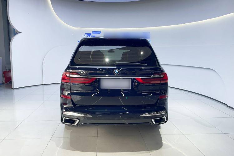 Used BMW X7 2022 xDrive40i Luxury M Sport Package Exterior 3