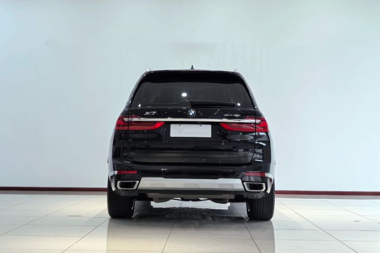 Used BMW X7 2022 xDrive40i Luxury Package with Leading Features Exterior 3