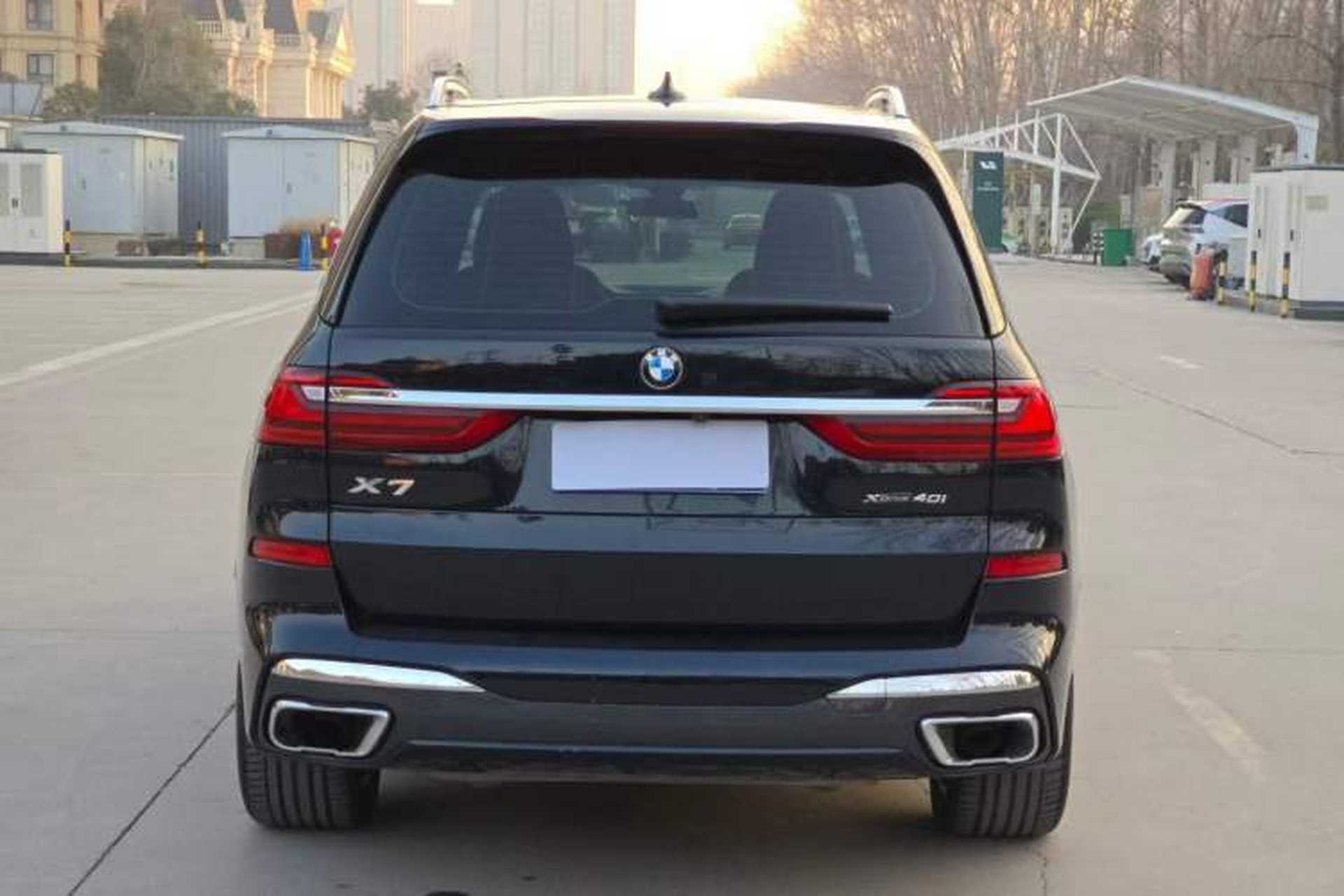 Used BMW X7 2022 xDrive40i Luxury M Sport Package Exterior 4