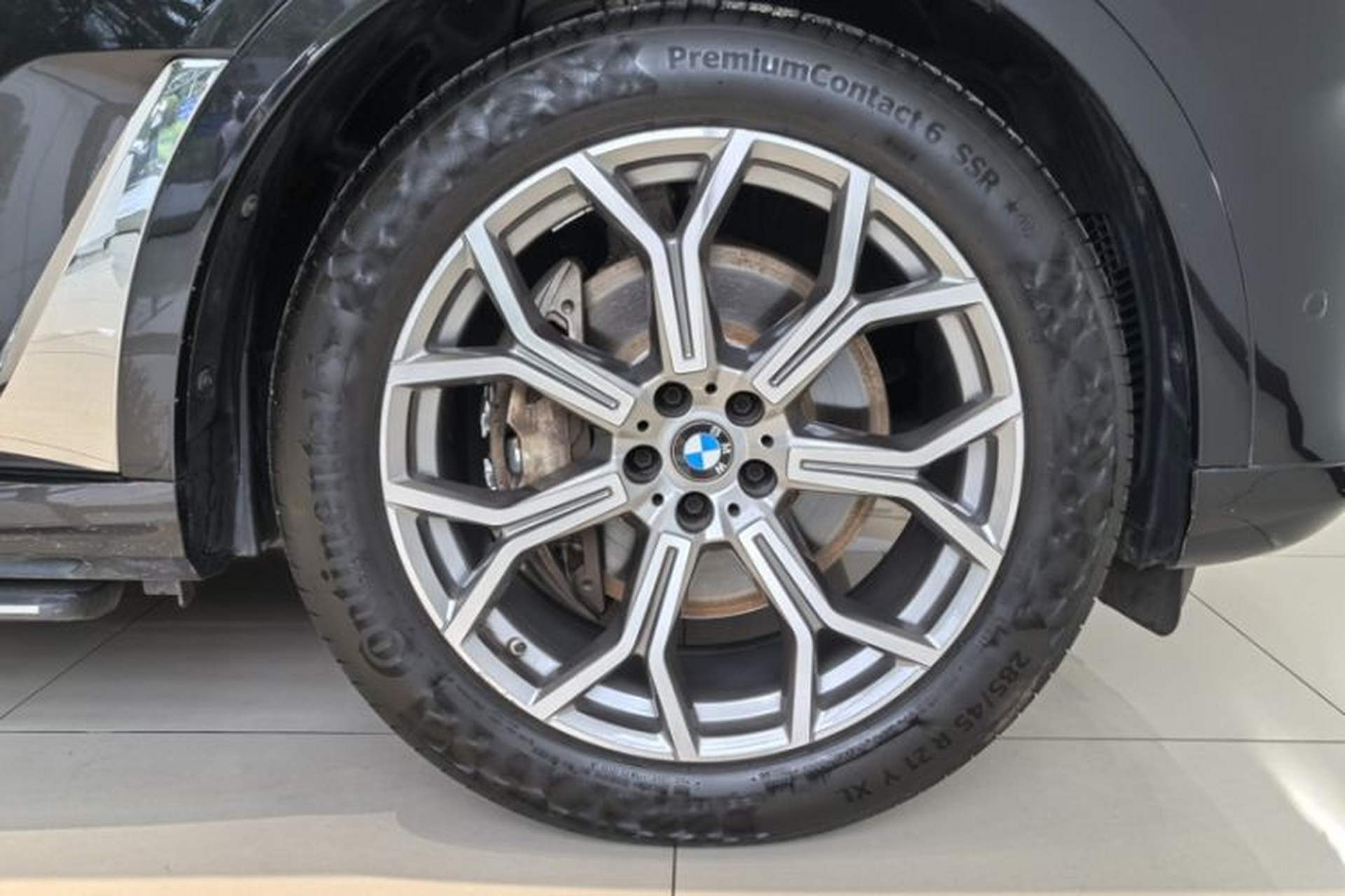Used BMW X7 2022 xDrive40i Luxury Package with Leading Features Exterior 5