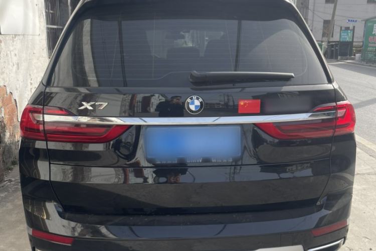 Used BMW X7 2022 xDrive40i Luxury Package with Leading Features Exterior 5