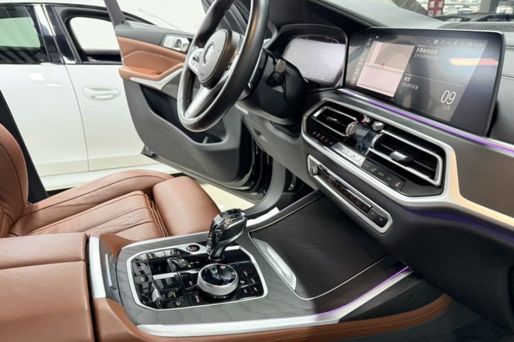 Used BMW X7 2022 xDrive40i Luxury M Sport Package Exterior 6