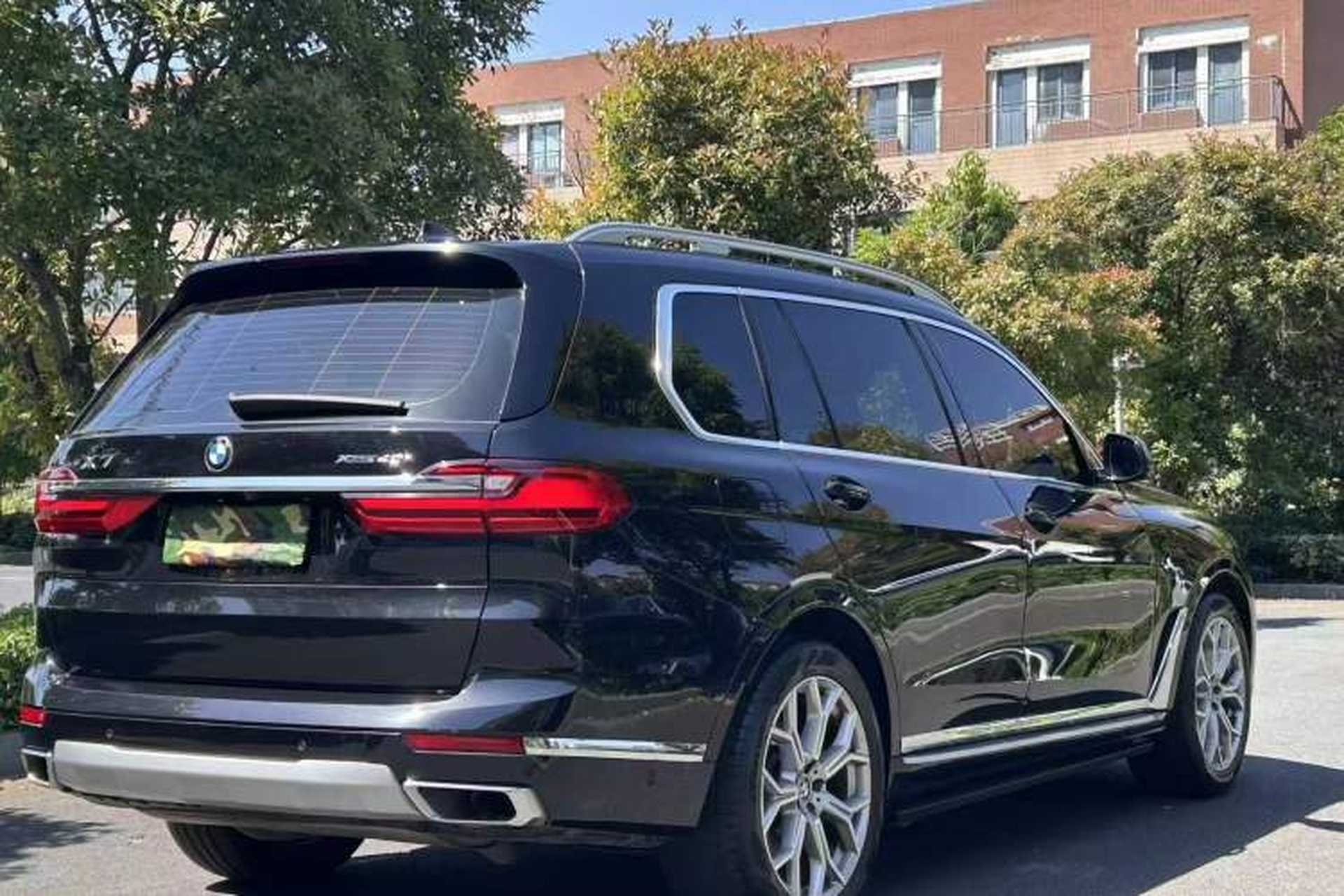 Used BMW X7 2022 xDrive40i Luxury Package with Leading Features Exterior 6