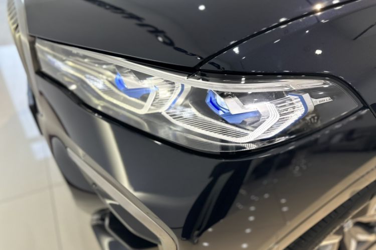 Used BMW X7 2022 xDrive M50i Exterior 6