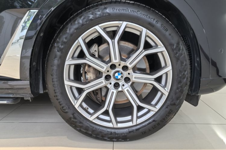 Used BMW X7 2022 xDrive40i Luxury Package with Leading Features Exterior 6