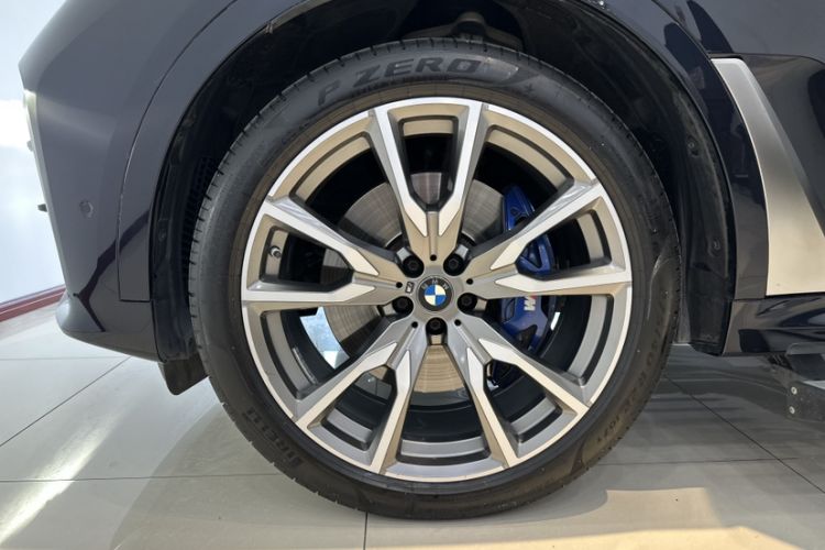 Used BMW X7 2022 xDrive M50i Exterior 7
