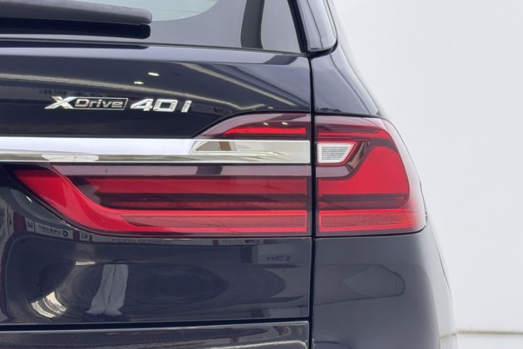 Used BMW X7 2022 xDrive40i Luxury M Sport Package Exterior 7