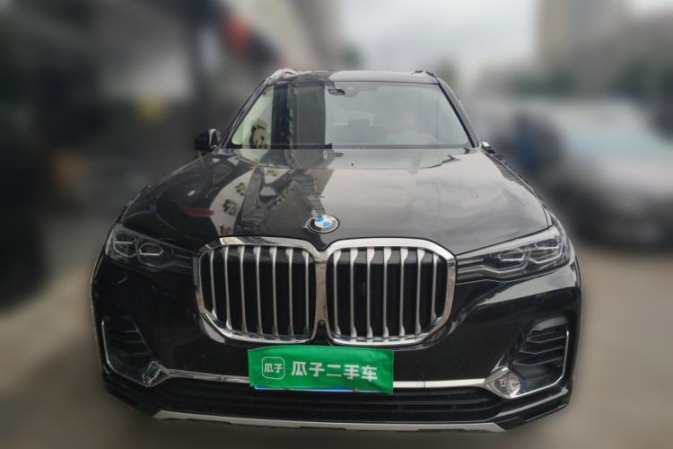 Used BMW X7 2022 xDrive40i Luxury Package with Leading Features Front