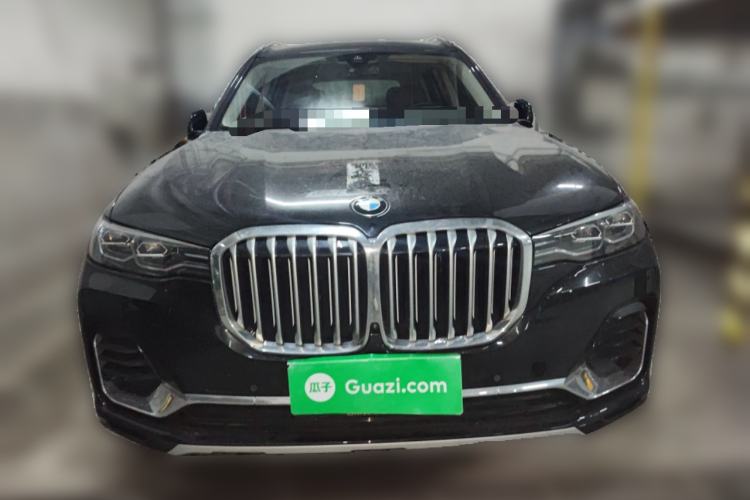 Used BMW X7 2022 xDrive40i Luxury Package with Leading Features Front