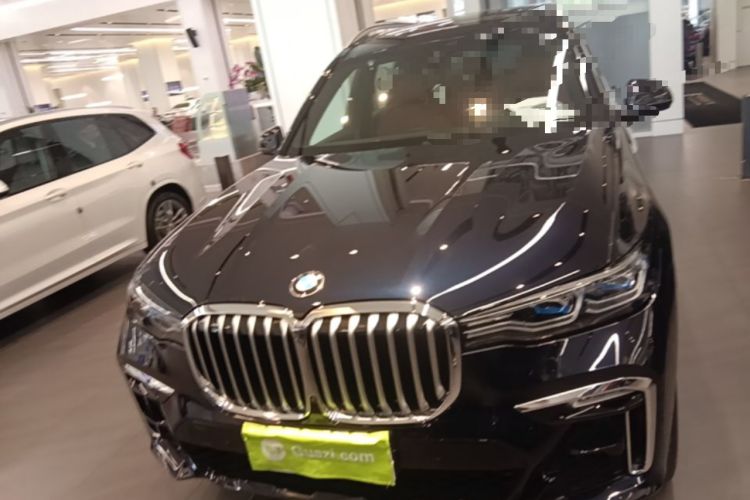 Used BMW X7 2022 xDrive40i Luxury M Sport Package Front