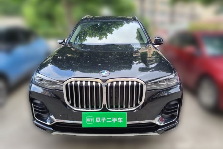 Used BMW X7 2022 xDrive40i Luxury Package with Leading Features Front
