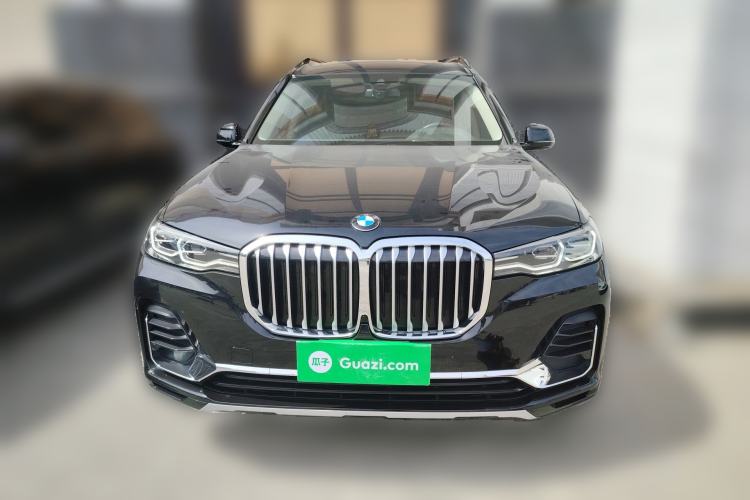 Used BMW X7  Front