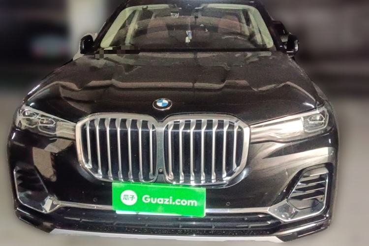 Used BMW X7 2022 xDrive40i Luxury Package with Leading Features Front
