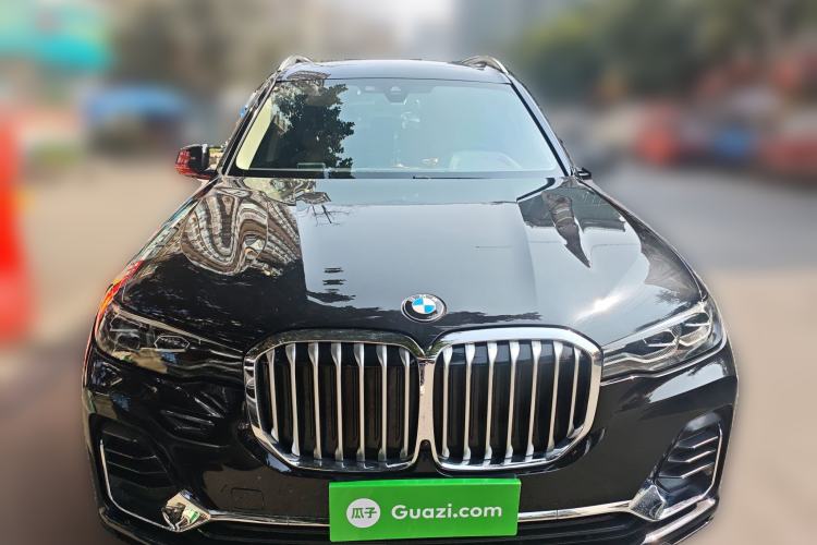 Used BMW X7 2022 xDrive40i Luxury Package with Leading Features Front