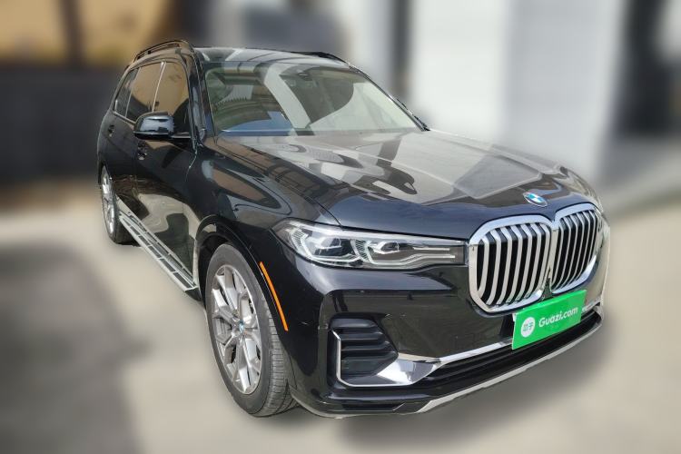 Used BMW X7  Front Right 45 Deg
