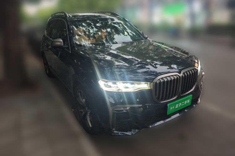 Used BMW X7 2022 xDrive M50i Front Right 45 Deg