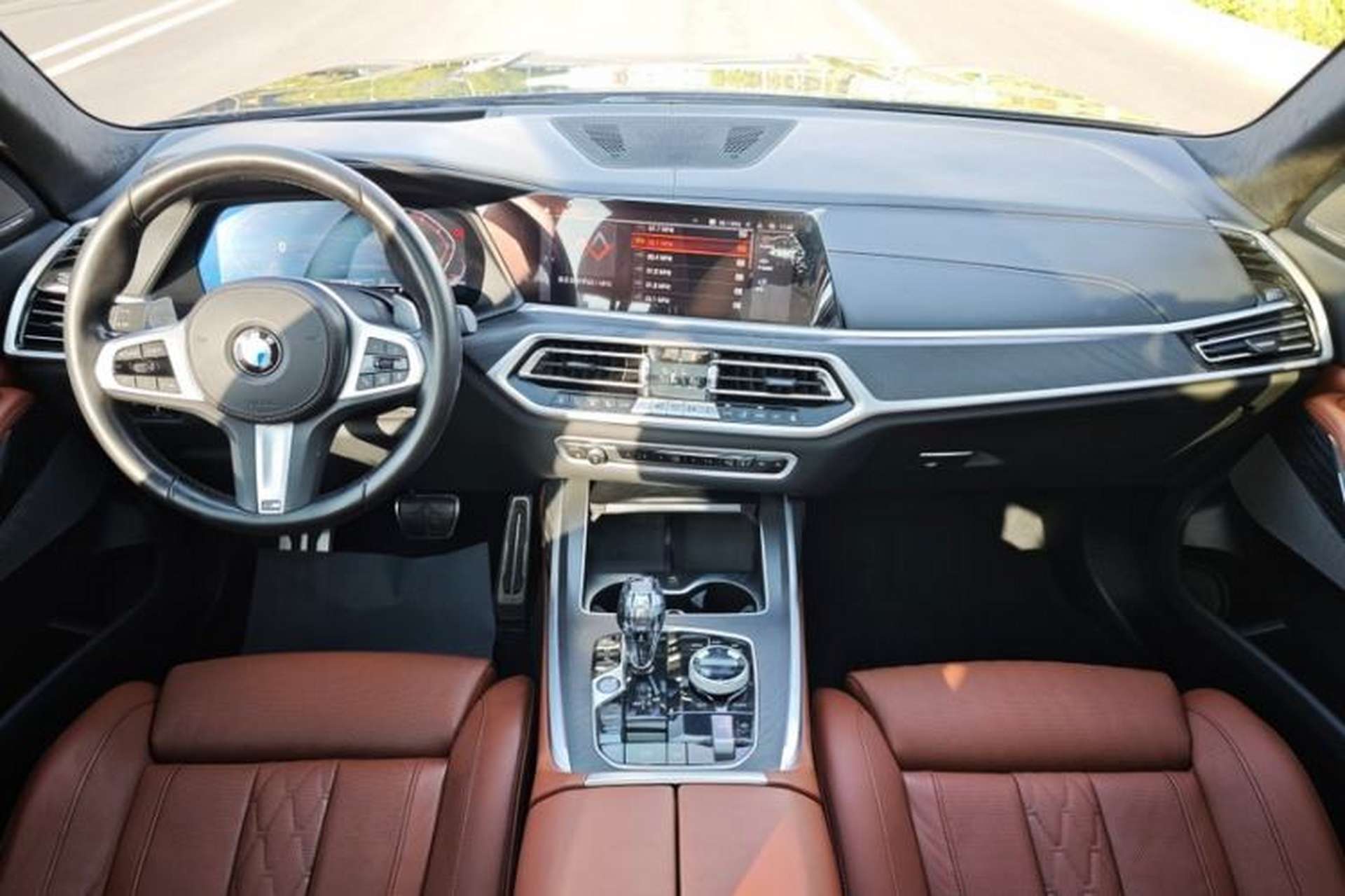 Used BMW X7 2022 xDrive40i Luxury M Sport Package Interior 1