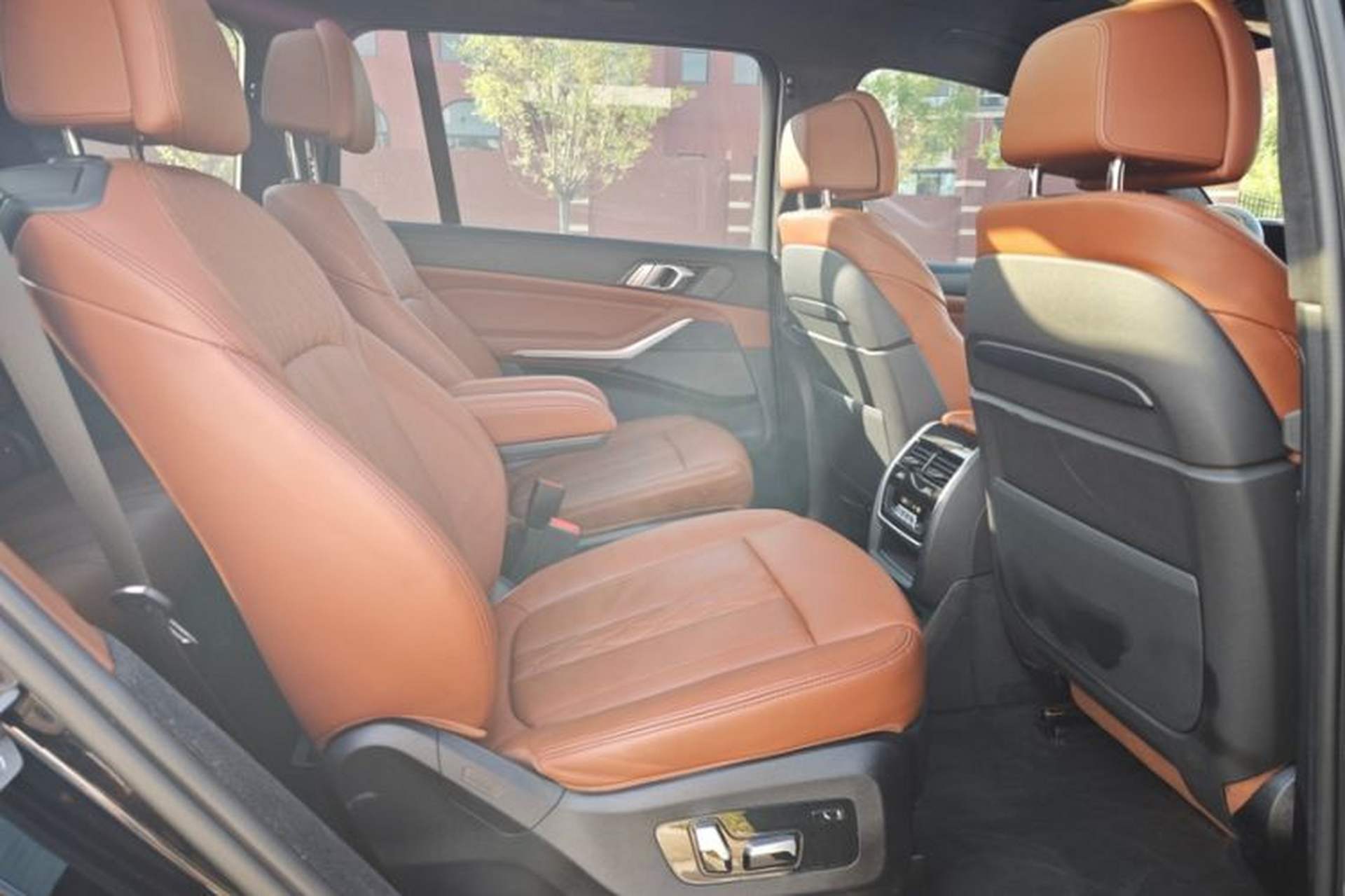 Used BMW X7 2022 xDrive40i Luxury M Sport Package Interior 13