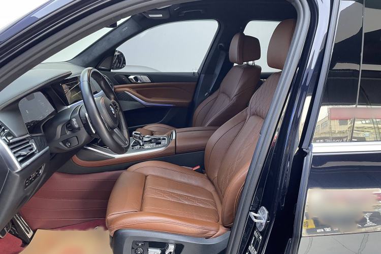 Used BMW X7 2022 xDrive40i Luxury M Sport Package Interior 2