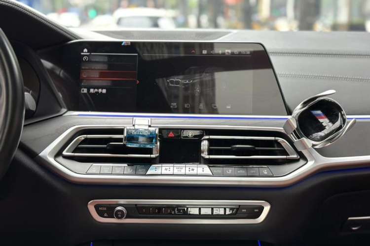 Used BMW X7 2022 xDrive40i Luxury M Sport Package Interior 2