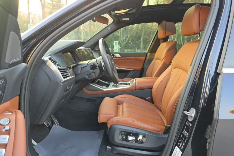 Used BMW X7 2022 xDrive40i Luxury M Sport Package Interior 3