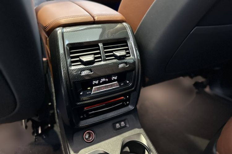 Used BMW X7 2022 xDrive M50i Interior 5
