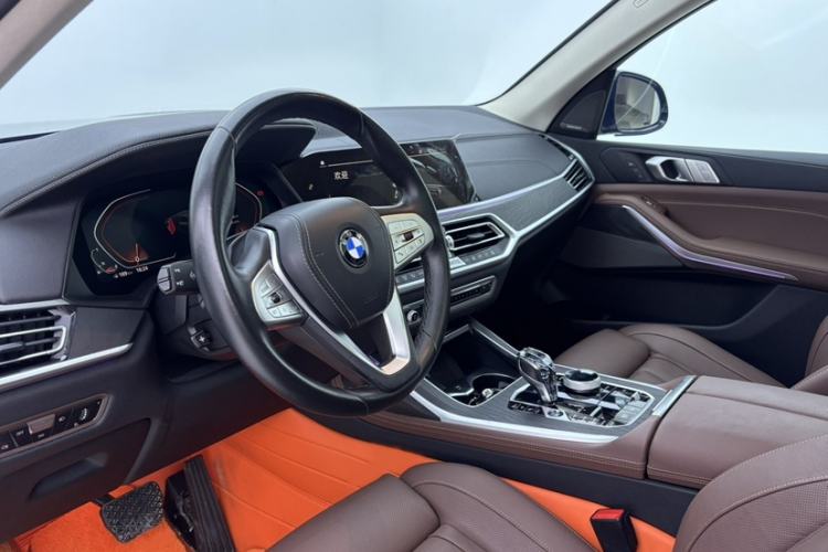 Used BMW X7 2022 xDrive40i Luxury Package with Leading Features Interior 6