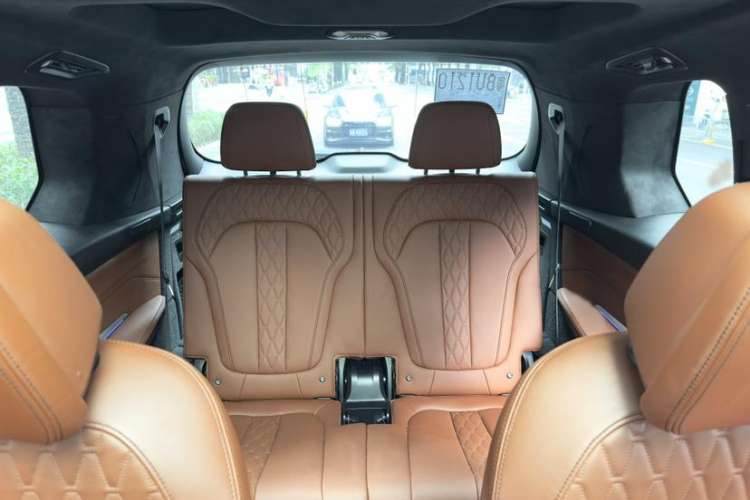 Used BMW X7 2022 xDrive40i Luxury M Sport Package Interior 6