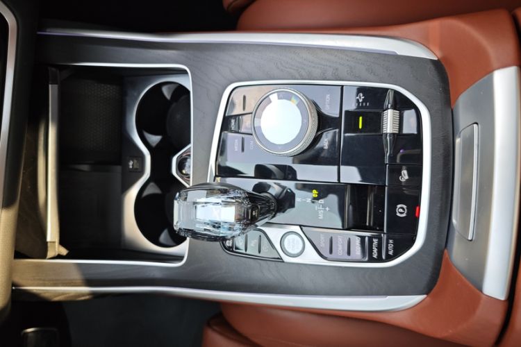 Used BMW X7 2022 xDrive40i Luxury M Sport Package Interior 6